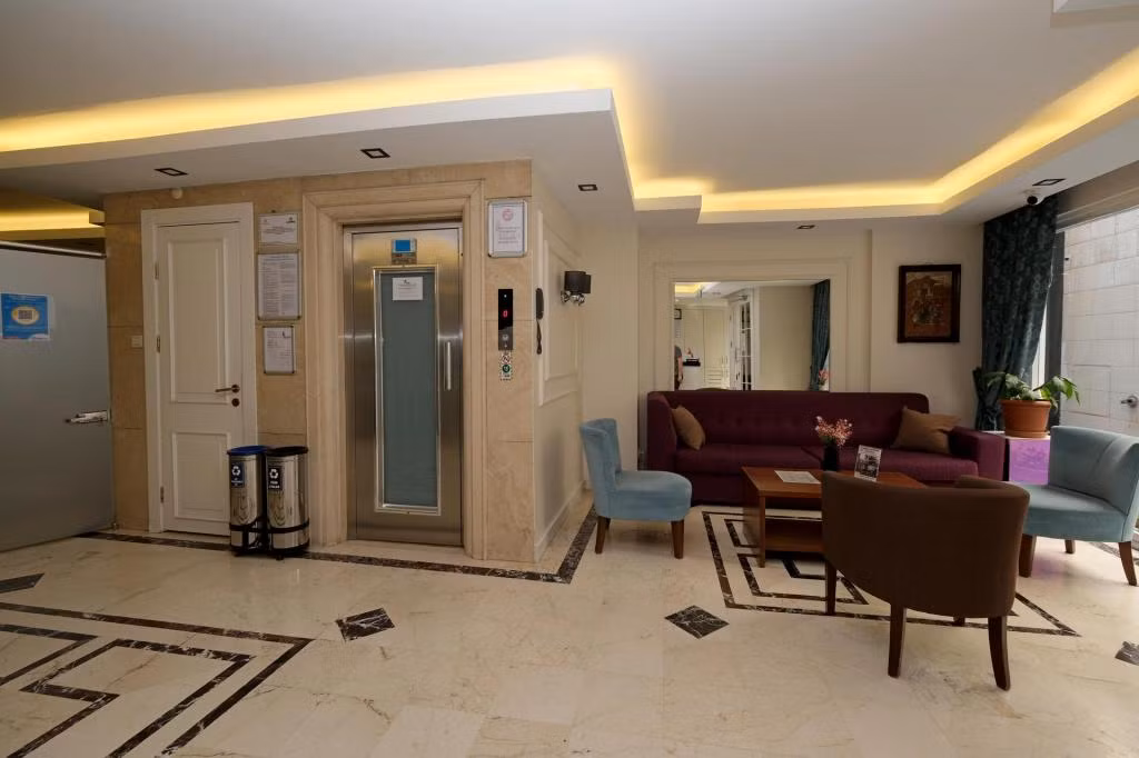 Pera Arya Hotel — 9