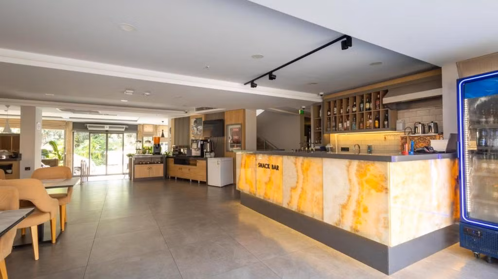 Peramis  Hotel & SPA — 8