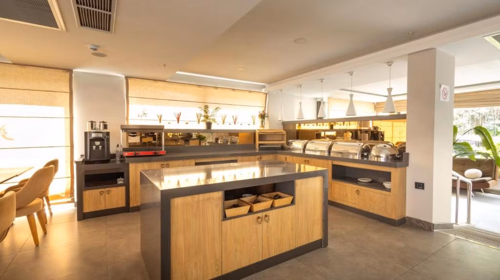 Peramis  Hotel & SPA — 10