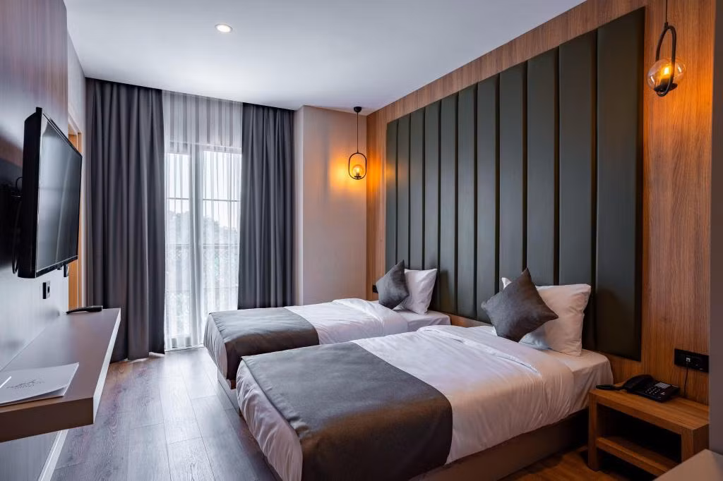 Perast City Hotel — 9