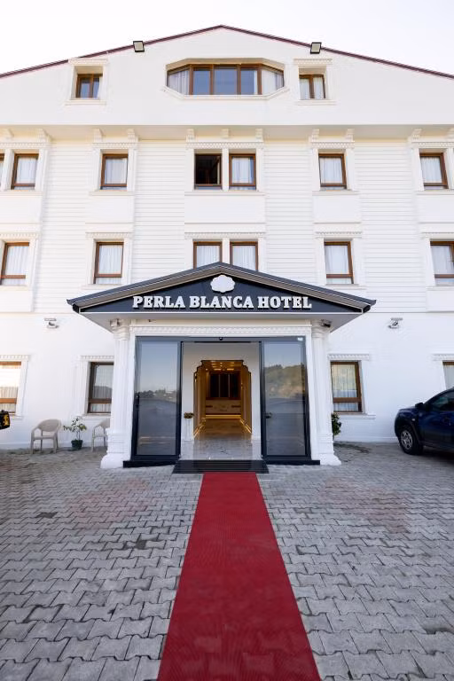 Perla Blanca Hotel — 8