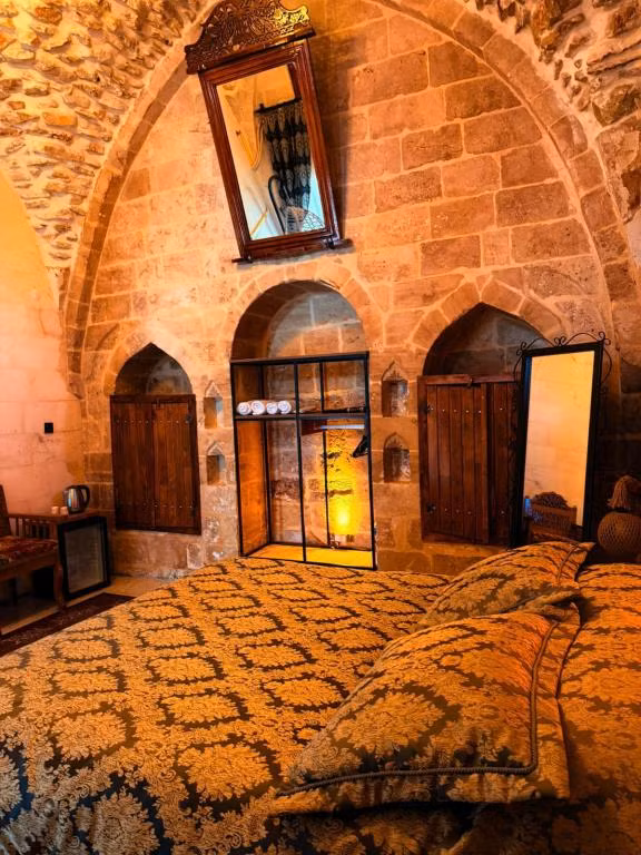 Petra Şah Konak — 9