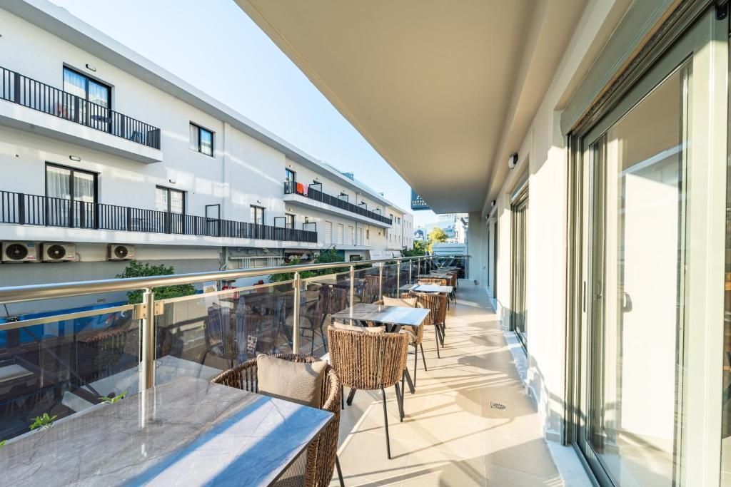 Philia Center Suites — 3