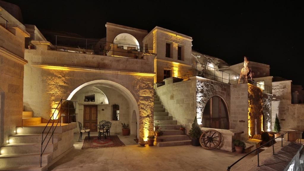Phocas Cave Suites — 6