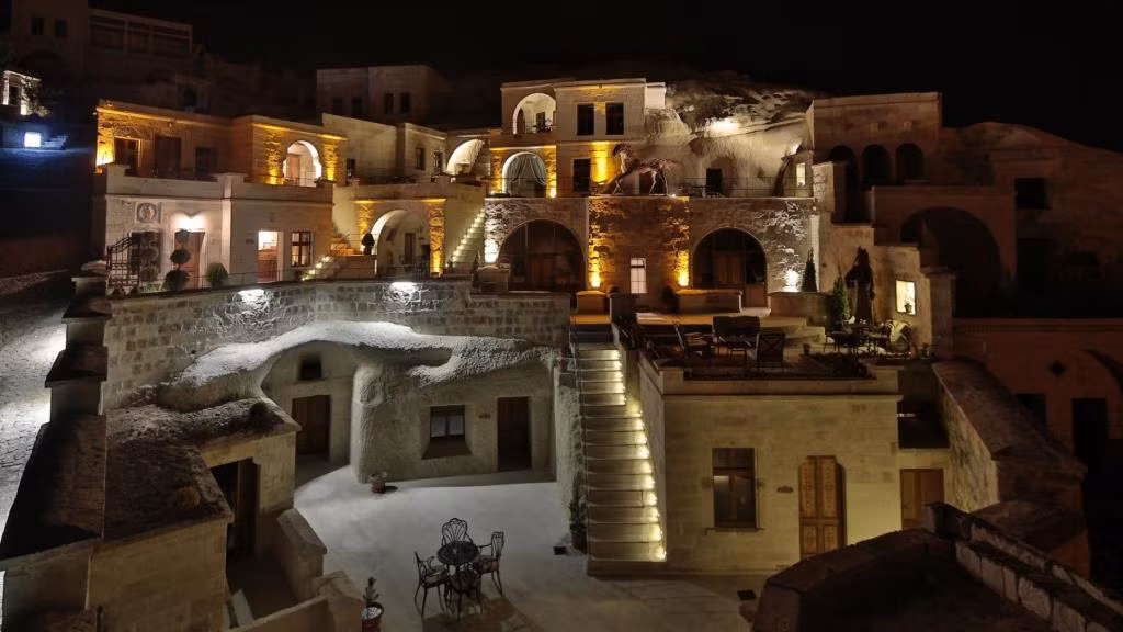 Phocas Cave Suites — 7