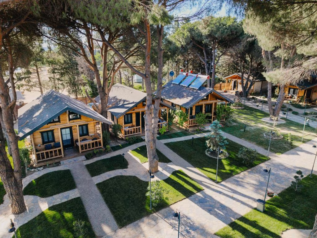 Pino Mar Luxury Bungalows — 10