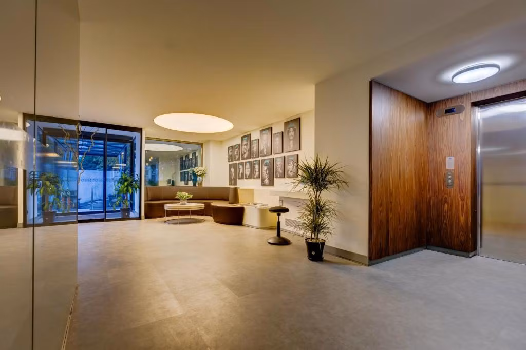 Plus Hotel Bostancı — 6