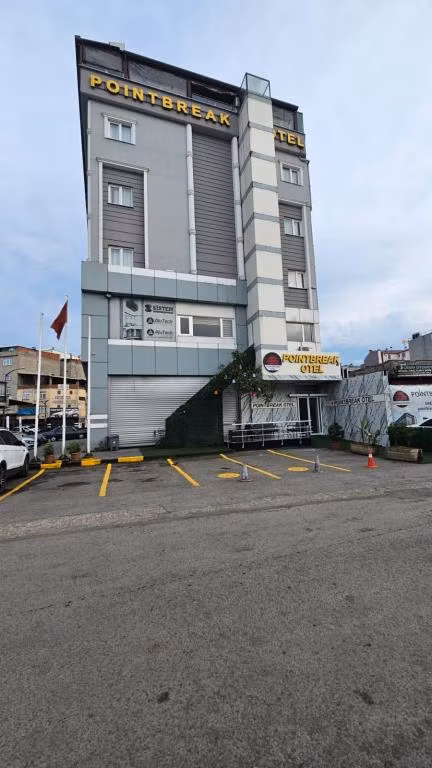 Pointbreak Otel — 4