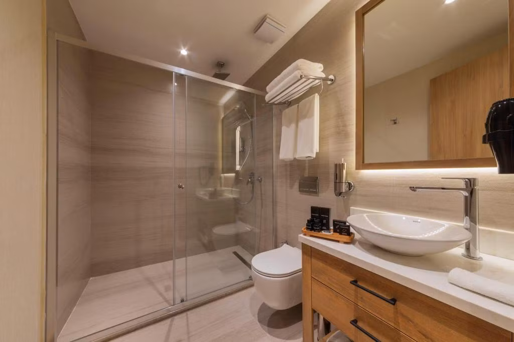 Premier Lounge Hotel — 7