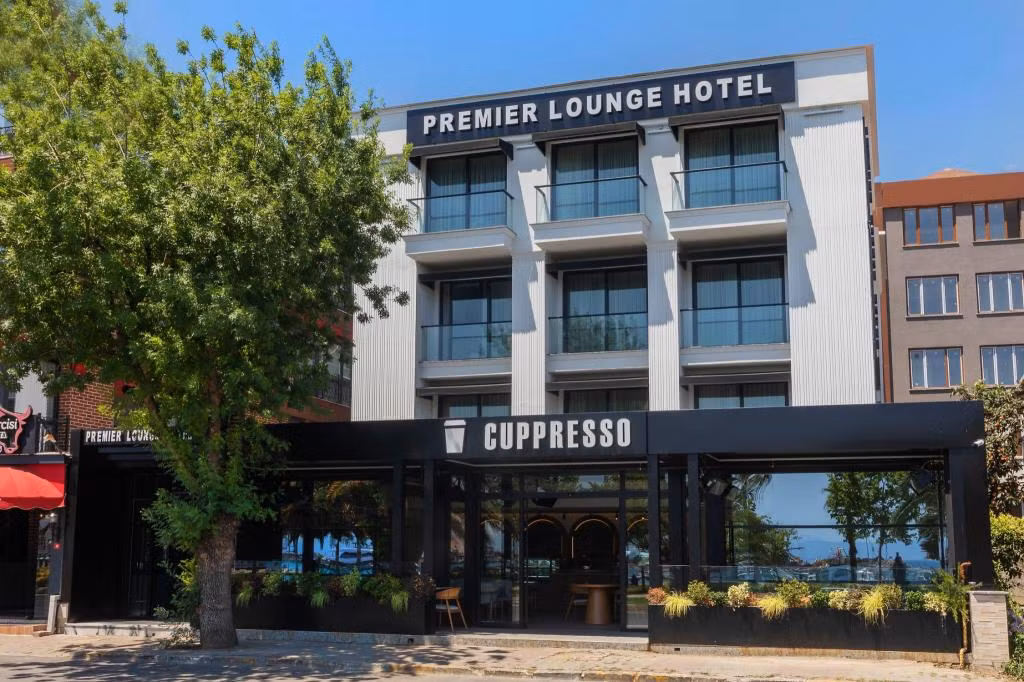 Premier Lounge Hotel