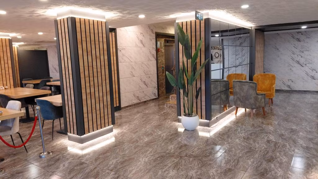 Queen Palace Hotel — 8