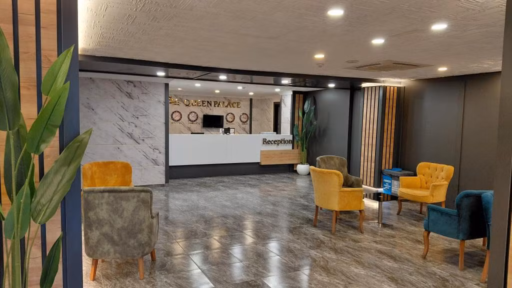 Queen Palace Hotel — 2