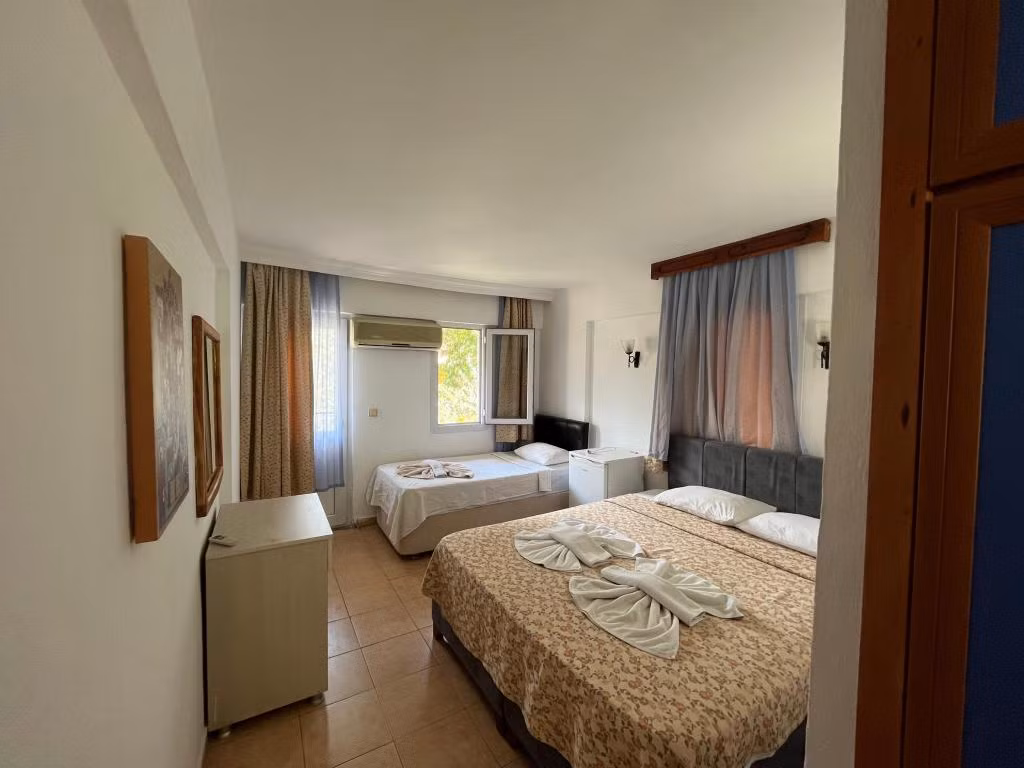 RED Hotel — 9