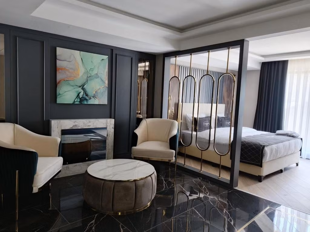 Roccia DownTown Otel — 9