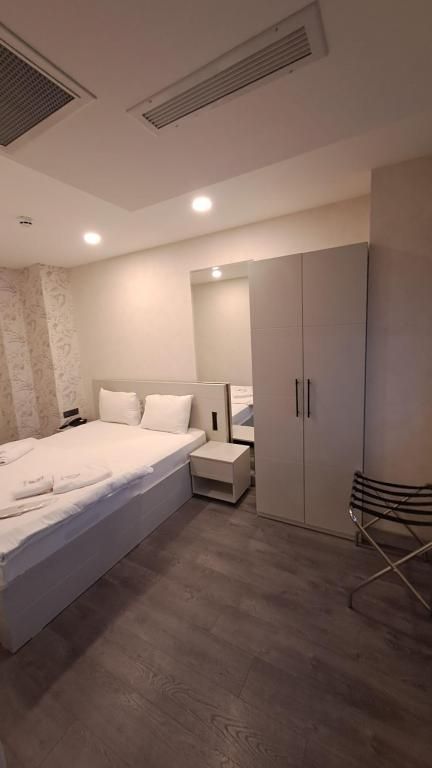 Rozar Otel — 4