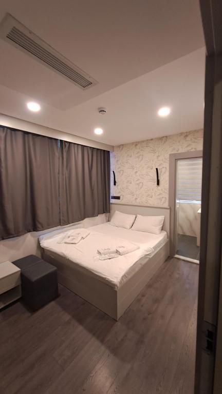 Rozar Otel — 9