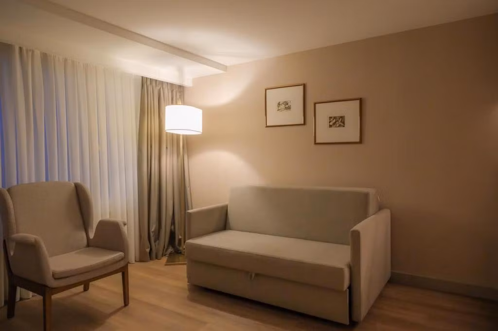 Ramada Encore By Wyndham Karatay — 10