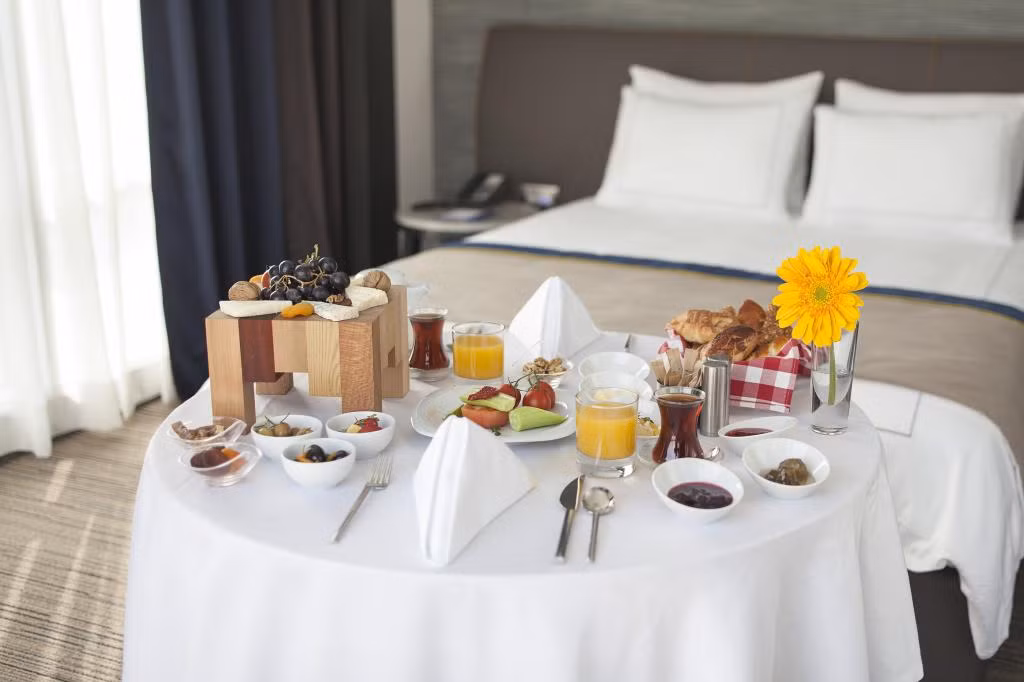 Ramada Hotel & Suites Kemalpaşa İzmir — 8