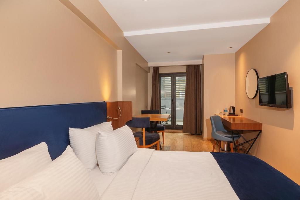 Redmont Hotel — 5
