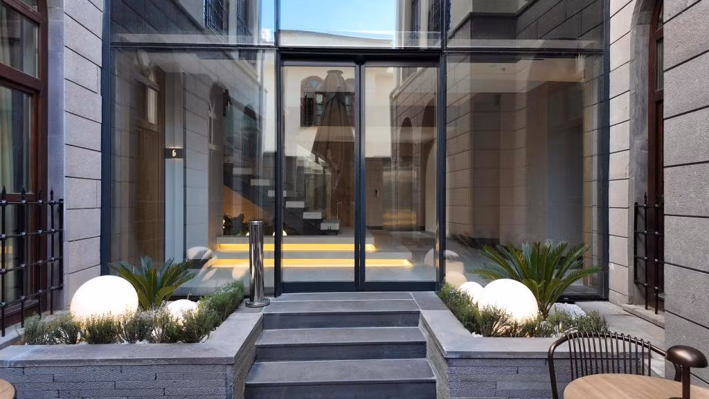 Rempart Hotel — 5