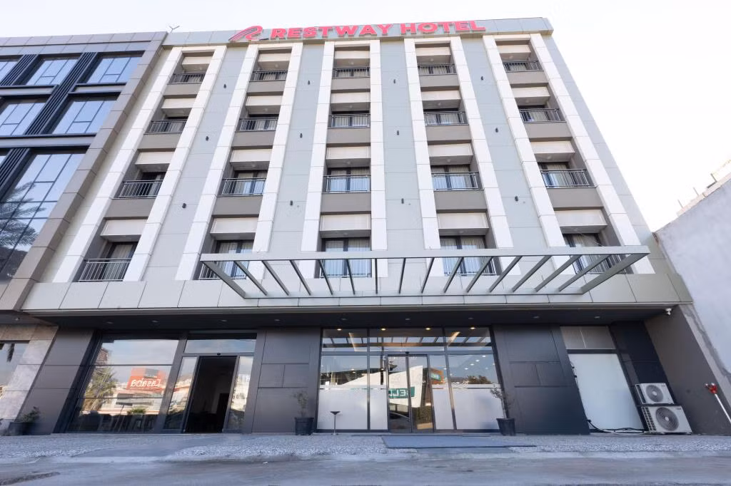 Restway Hotel Çiğli — 3