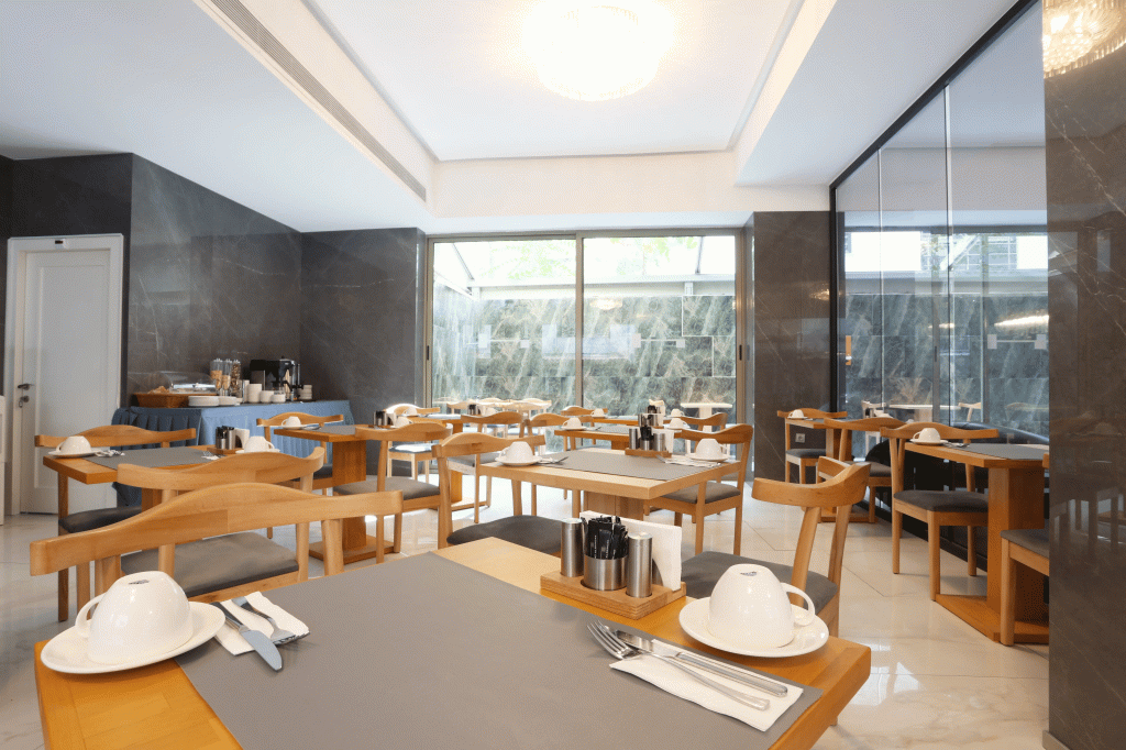 Riva Hotel Alsancak — 7