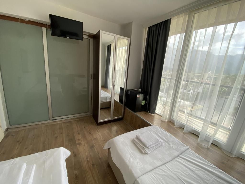 Romeo Beach Hotel — 8
