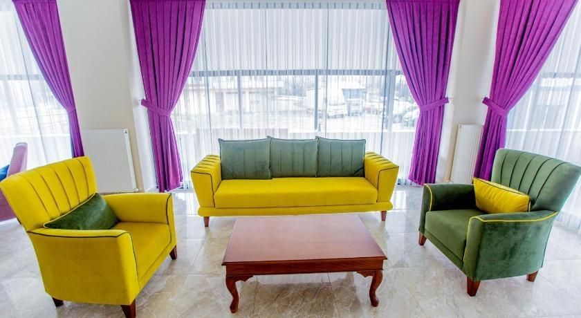 Rosso Hotel — 2