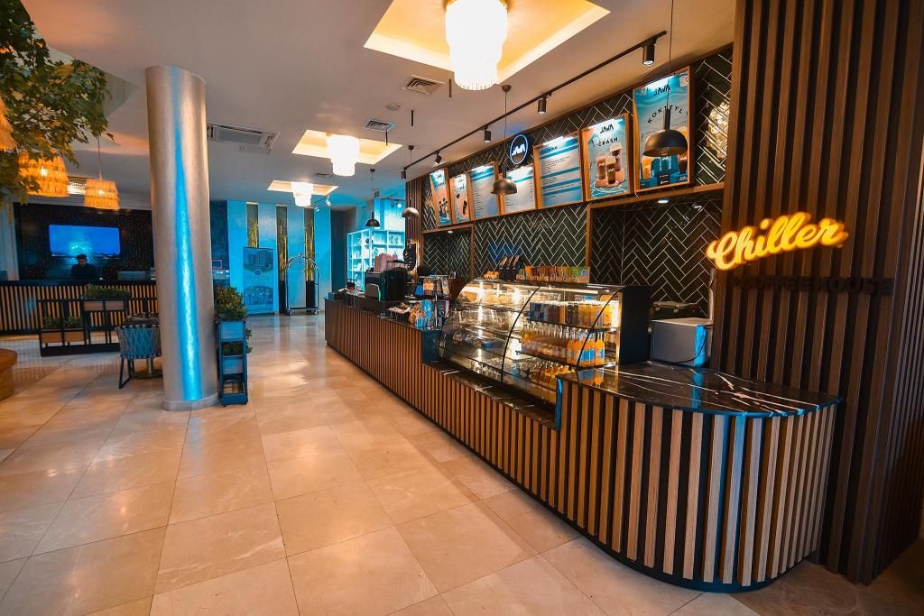 Royal Comfort Hotel — 9