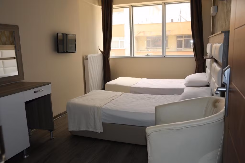 Sezen Otel — 4