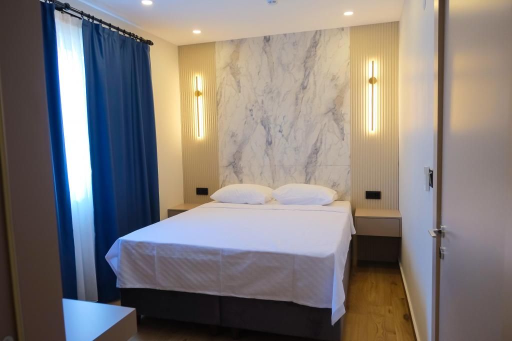 Solmare Suites — 5