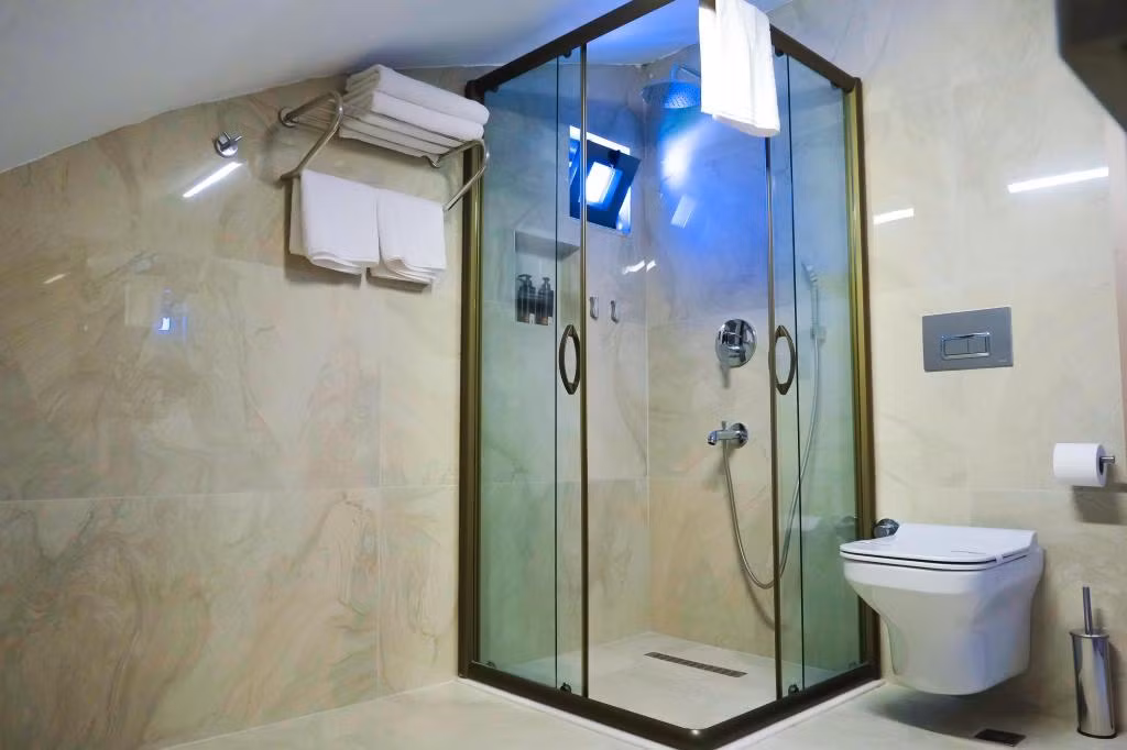 Solmare Suites — 6