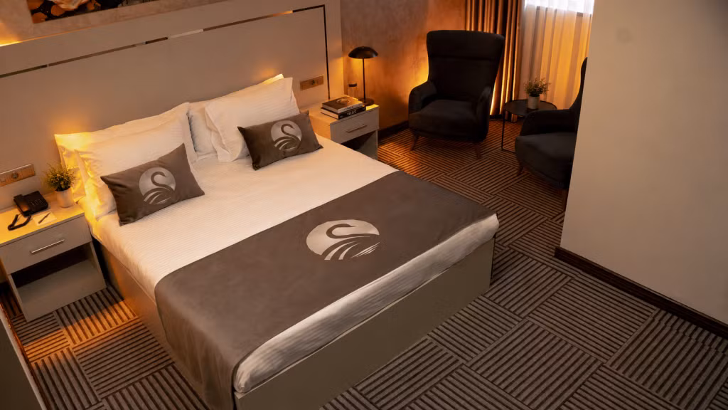 Swan Hotel — 5