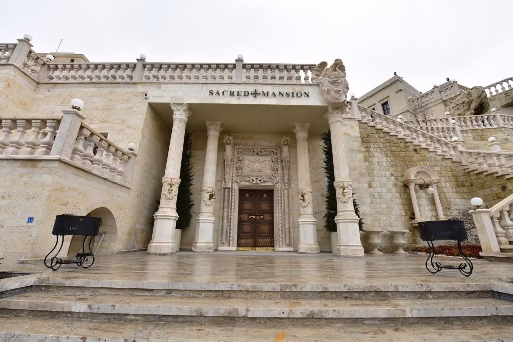 Sacred Mansion — 7