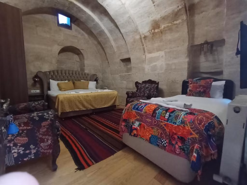 Sandık Cave Suites — 9