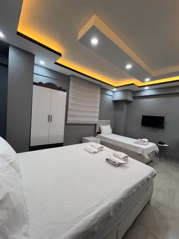 Sandra hotel — 8