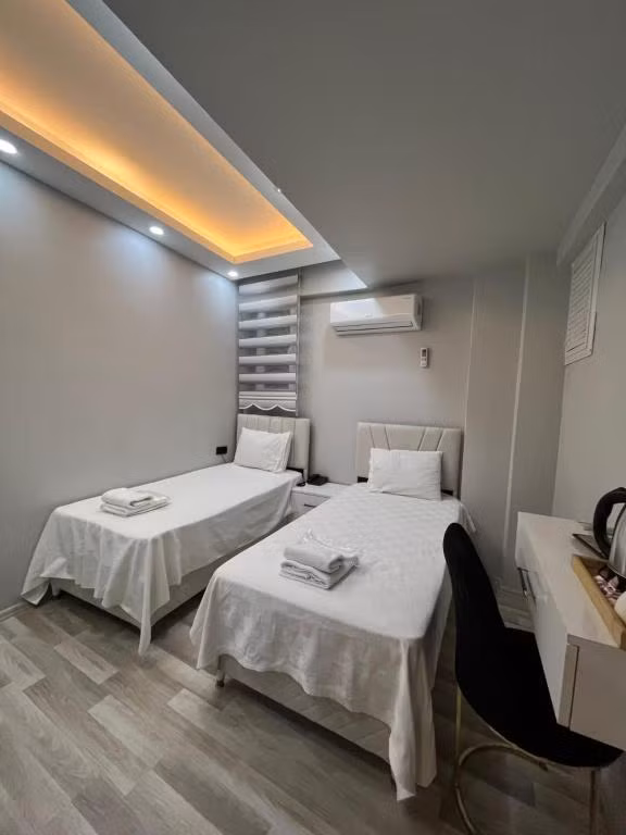 Sandra hotel — 10