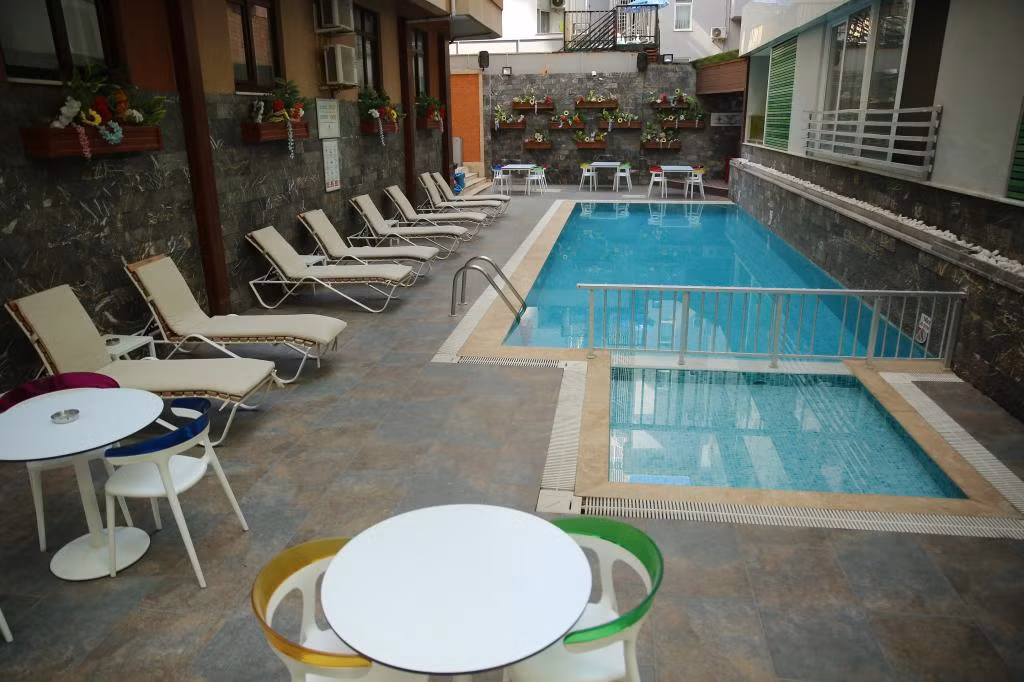 Saray Apart Otel — 3