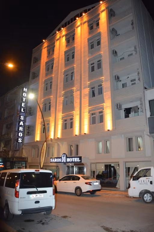 Saros Hotel