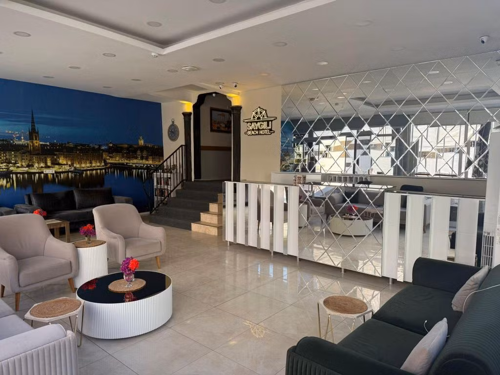 Saygılı Beach Hotel — 3