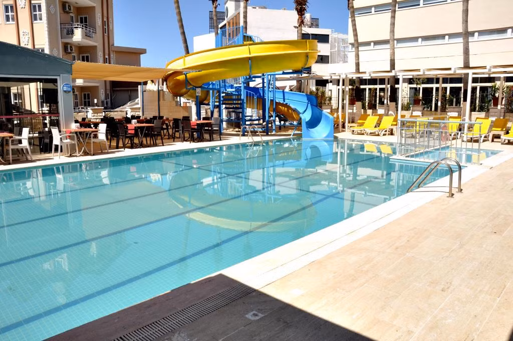 Saygılı Beach Hotel — 4