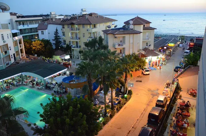 Saygılı Beach Hotel — 5