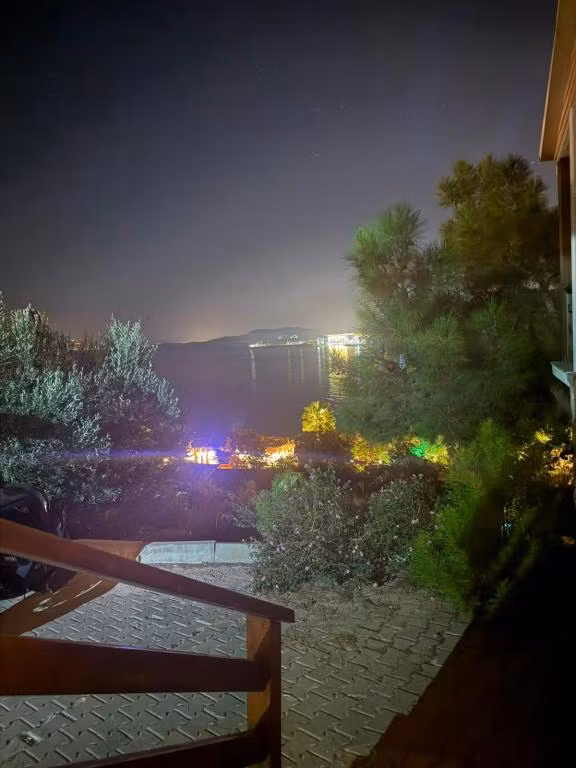 Seal Beach Otel Karaburun — 3