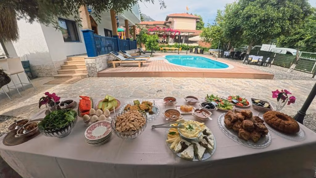 Semeni Göcek — 2