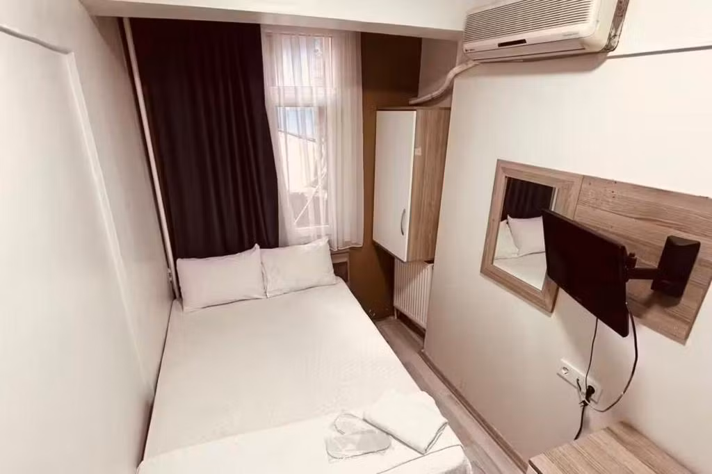SERA HOTEL — 9