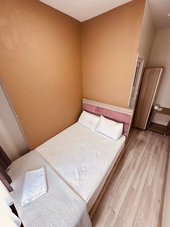 SERA HOTEL — 5
