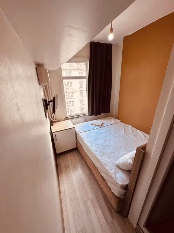 SERA HOTEL — 7