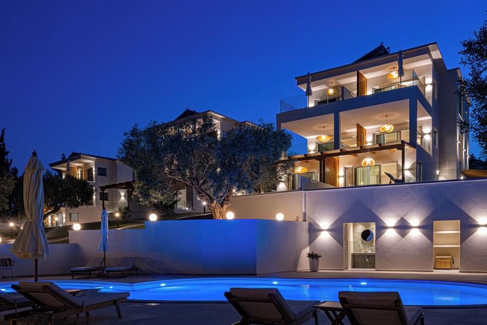 Serenity Hill — 4