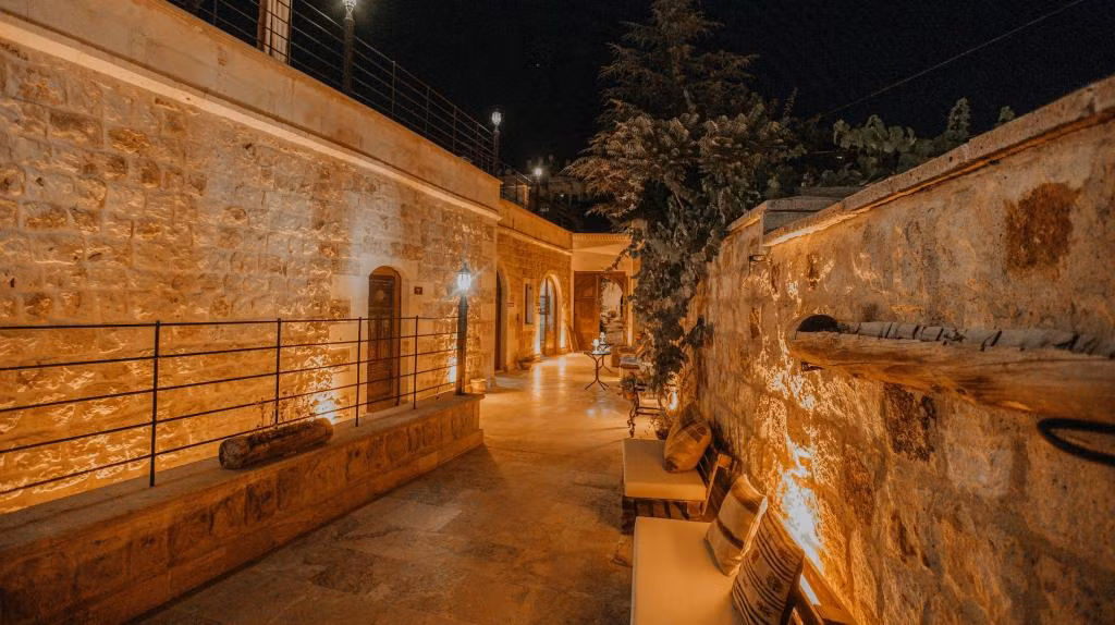 Serenus Cave Suites — 3