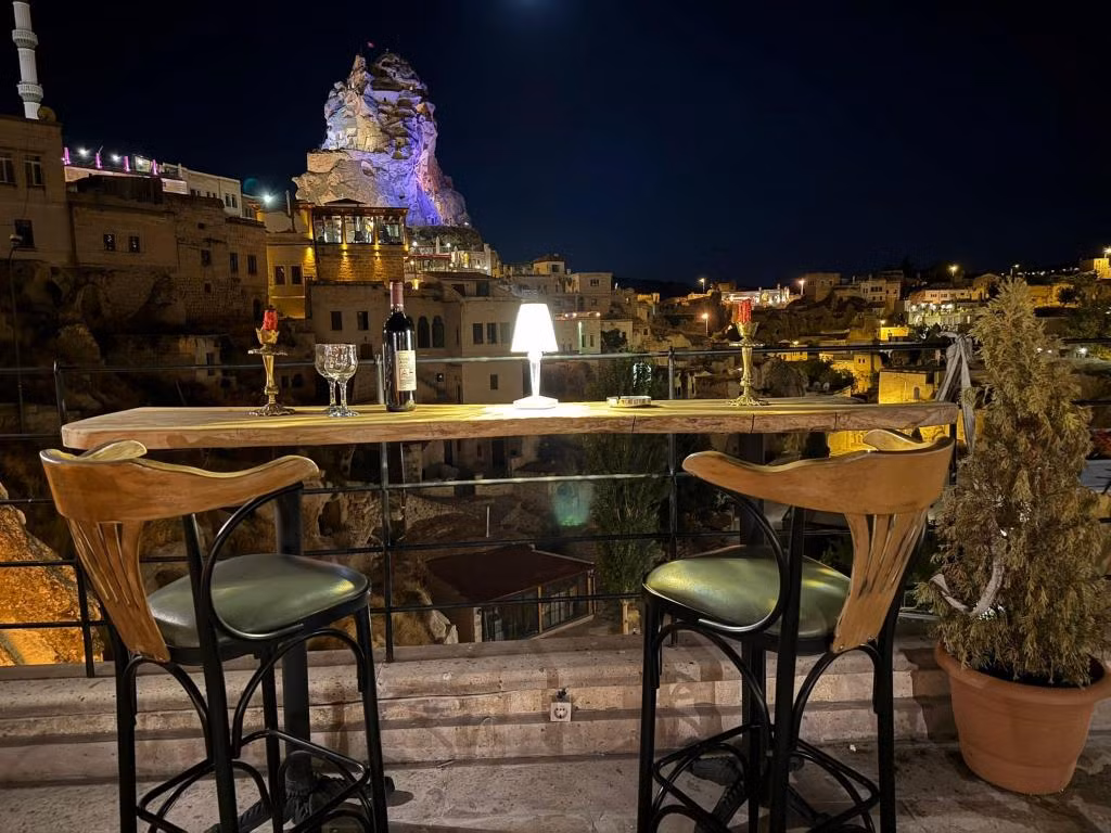 Serenus Cave Suites — 5